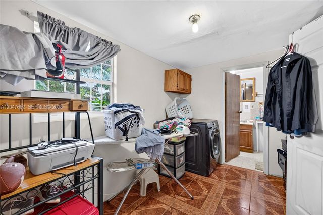 721 N 69th Avenue, Hollywood, FL 33024