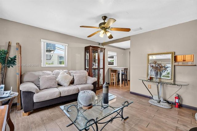 721 N 69th Avenue, Hollywood, FL 33024