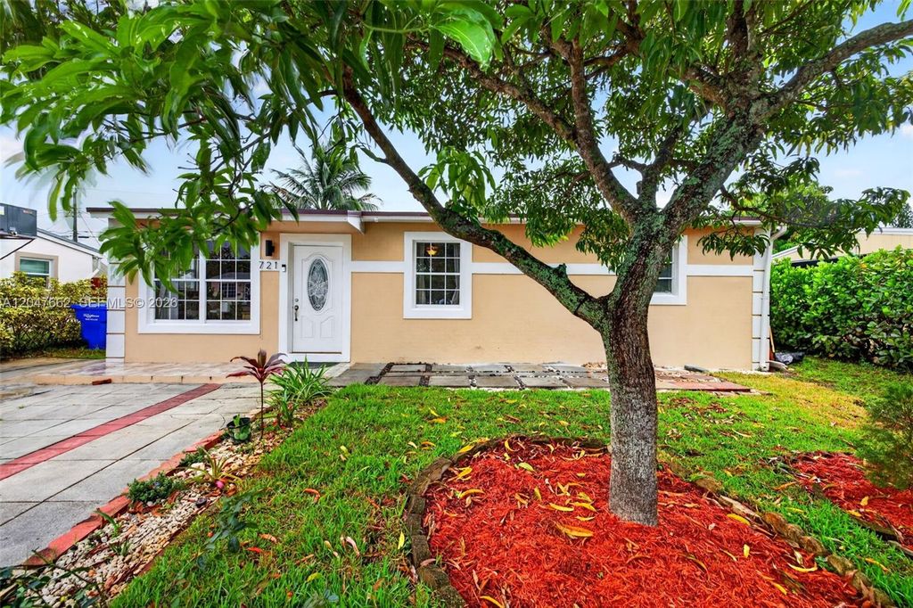 721 N 69th Avenue, Hollywood, FL 33024