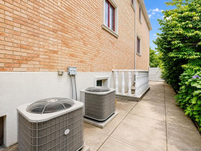8411 Homelawn Street, Jamaica Estates, NY 11432