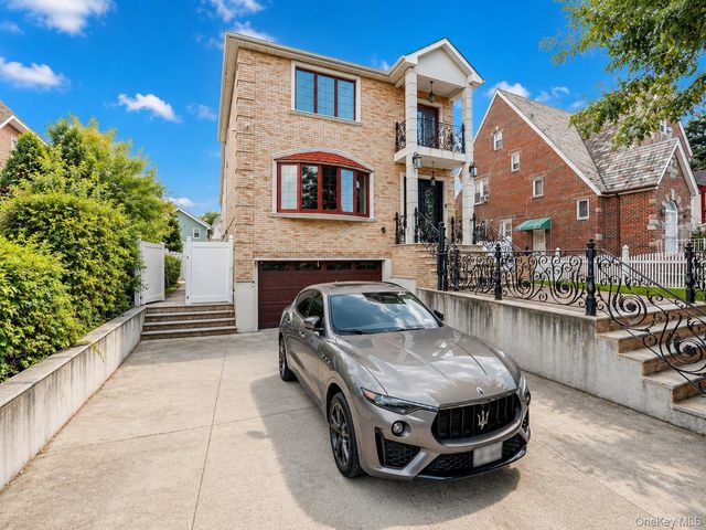 8411 Homelawn Street, Jamaica Estates, NY 11432