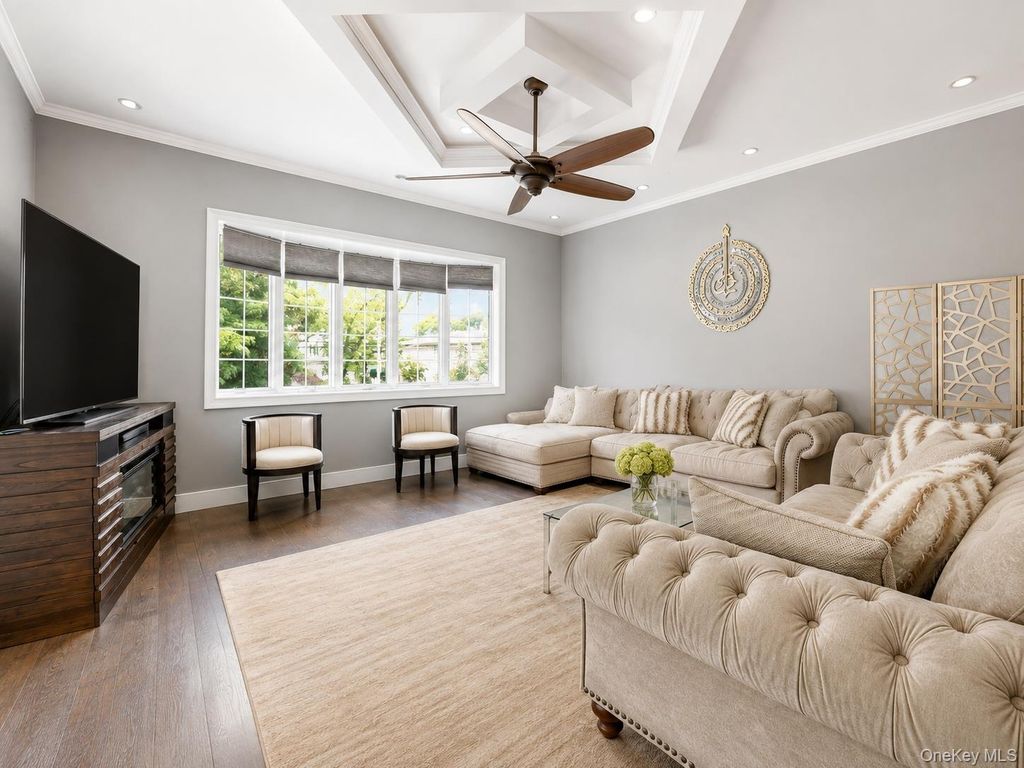 8411 Homelawn Street, Jamaica Estates, NY 11432 — photo 3