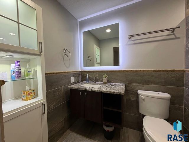 3544 S Gateway Blvd Boulevard 104, Sioux Falls, SD 57106