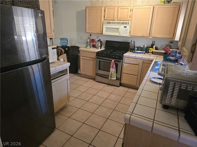 569 Truffles Street, Henderson, NV 89015