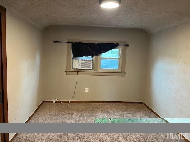210 S Weinbach Avenue, Evansville, IN 47714
