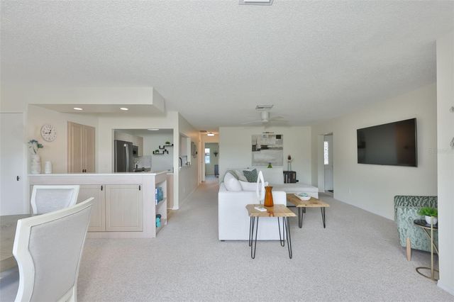 214 GLENELLEN PLACE 201, Sun City Center, FL 33573