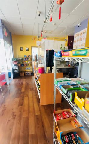 100 Merrick Road, Rockville Centre, NY 11570