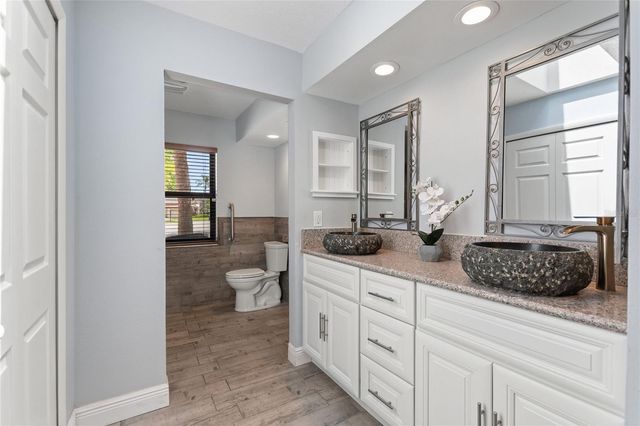 7320 FARINGTON COURT, Orlando, FL 32819