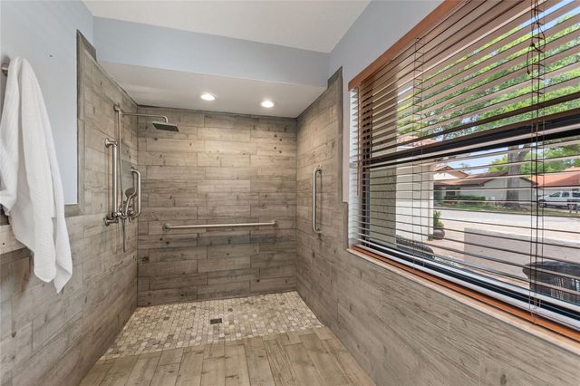 7320 FARINGTON COURT, Orlando, FL 32819