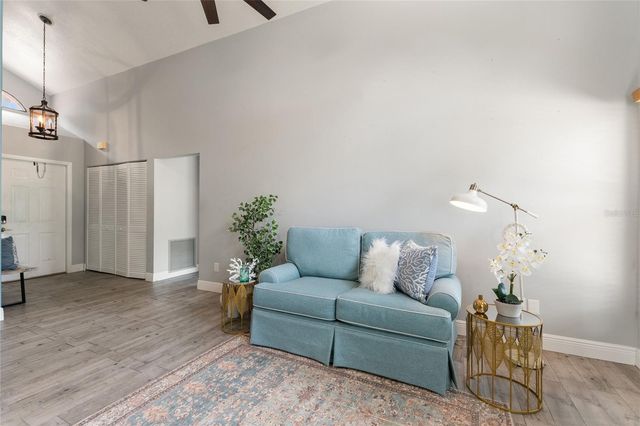 7320 FARINGTON COURT, Orlando, FL 32819