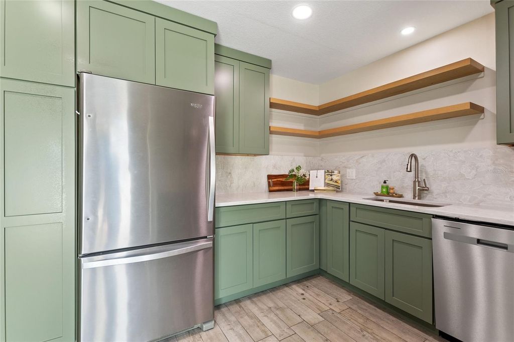 Image 16 of property listing at 7320 FARINGTON COURT, Orlando, FL 32819