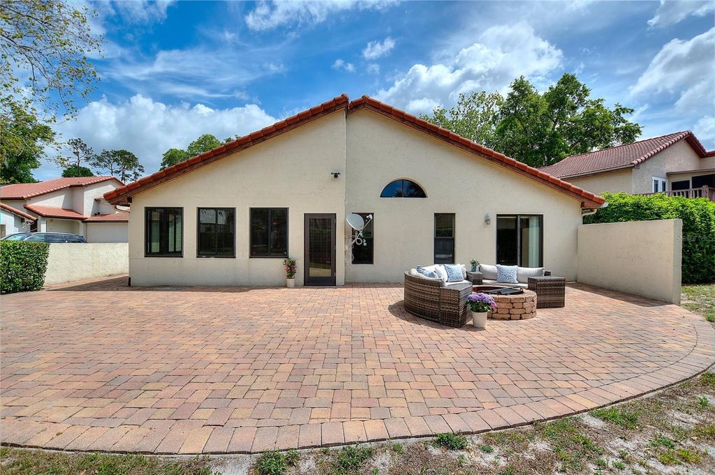 Image 39 of property listing at 7320 FARINGTON COURT, Orlando, FL 32819