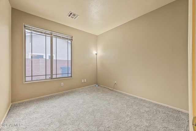 3282 E LEXINGTON Avenue, Gilbert, AZ 85234