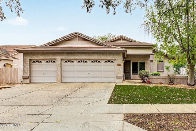 3282 E LEXINGTON Avenue, Gilbert, AZ 85234