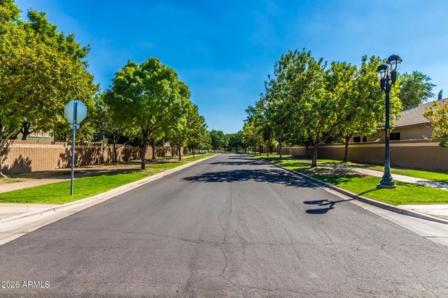 3282 E LEXINGTON Avenue, Gilbert, AZ 85234
