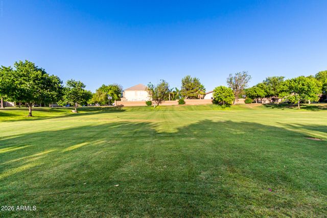 3282 E LEXINGTON Avenue, Gilbert, AZ 85234
