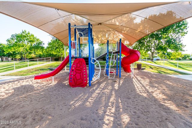 3282 E LEXINGTON Avenue, Gilbert, AZ 85234