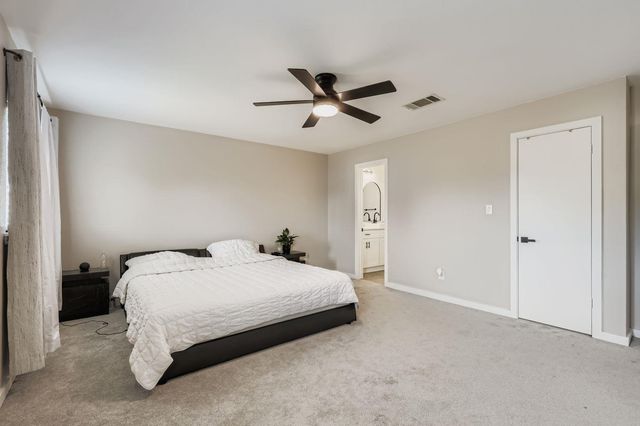 1202 Hughmont DR, Pflugerville, TX 78660
