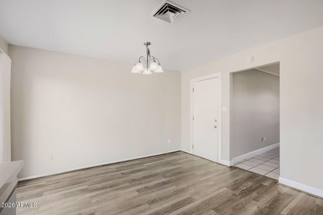 3220 W GROVERS Avenue, Phoenix, AZ 85053