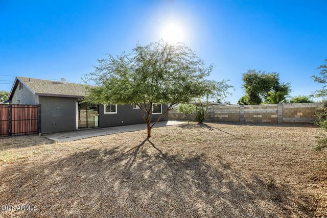 3220 W GROVERS Avenue, Phoenix, AZ 85053