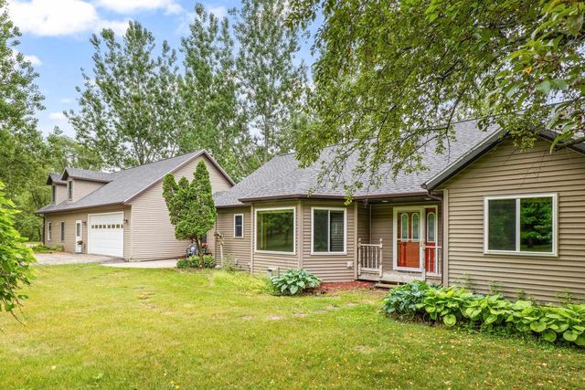 W3075 Grouse Road, Pardeeville, WI 53954
