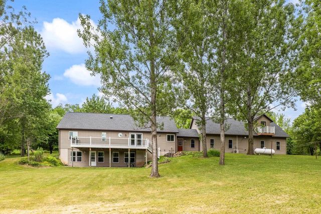 W3075 Grouse Road, Pardeeville, WI 53954