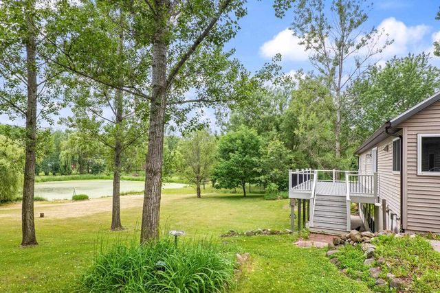 W3075 Grouse Road, Pardeeville, WI 53954