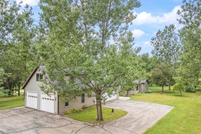 W3075 Grouse Road, Pardeeville, WI 53954