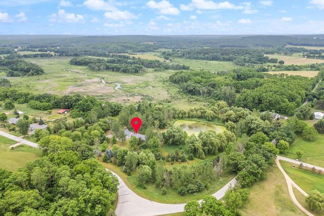 W3075 Grouse Road, Pardeeville, WI 53954