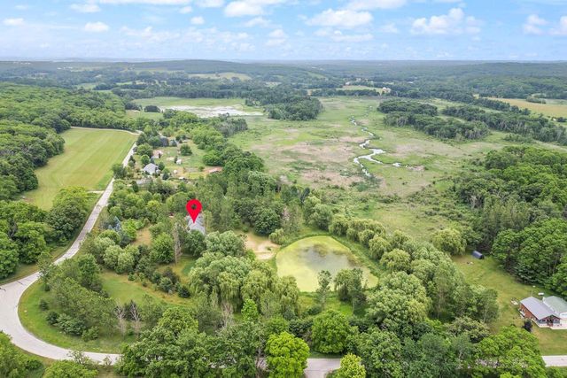 W3075 Grouse Road, Pardeeville, WI 53954