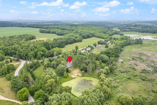 W3075 Grouse Road, Pardeeville, WI 53954