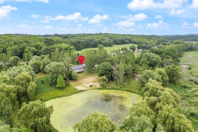 W3075 Grouse Road, Pardeeville, WI 53954
