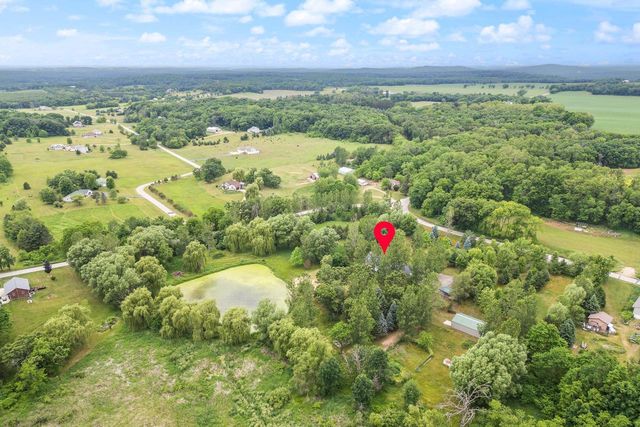 W3075 Grouse Road, Pardeeville, WI 53954