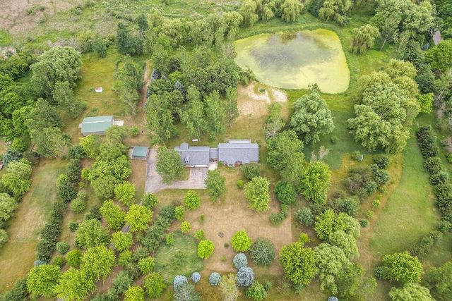 W3075 Grouse Road, Pardeeville, WI 53954