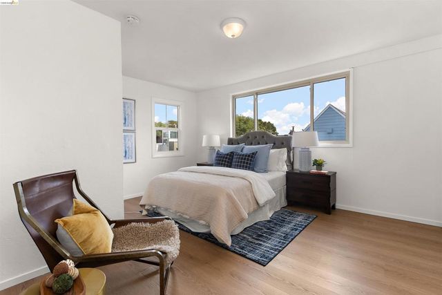 12 Beaver St, San Francisco, CA 94114