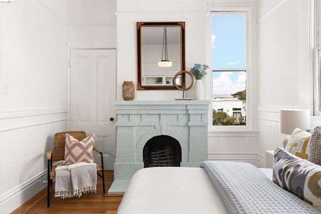 12 Beaver St, San Francisco, CA 94114