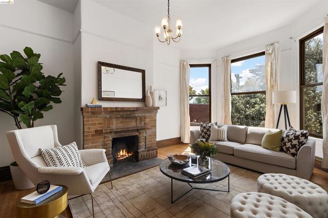 12 Beaver St, San Francisco, CA 94114