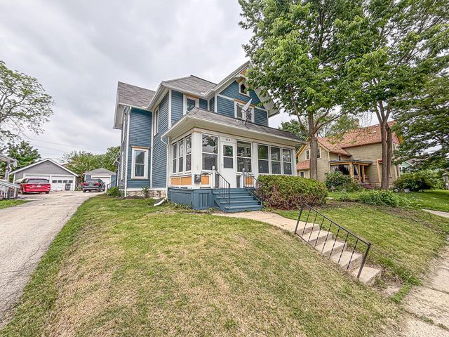 818 Pleasant STREET, Waukesha, WI 53186