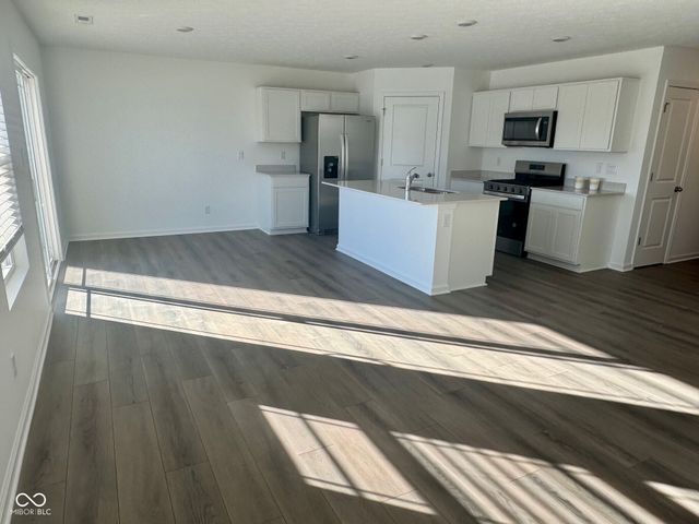 6731 Rawlings Lane, Indianapolis, IN 46221