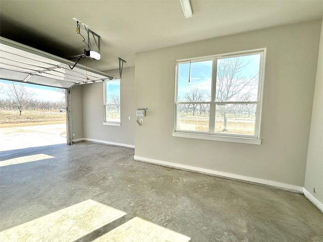 1642 EARHART Drive, Granbury, TX 76049