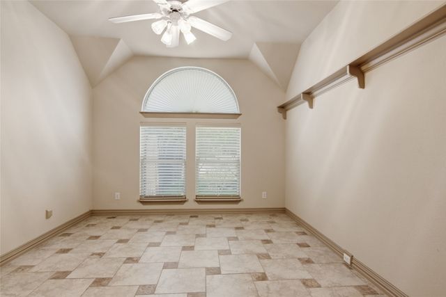 502 Lismore Drive, Mansfield, TX 76063