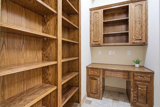 502 Lismore Drive, Mansfield, TX 76063
