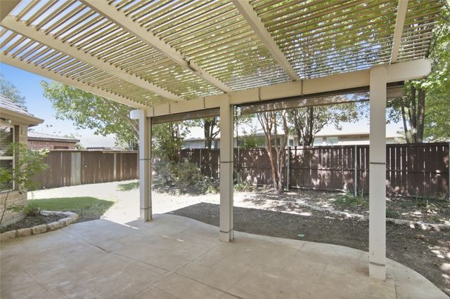 502 Lismore Drive, Mansfield, TX 76063