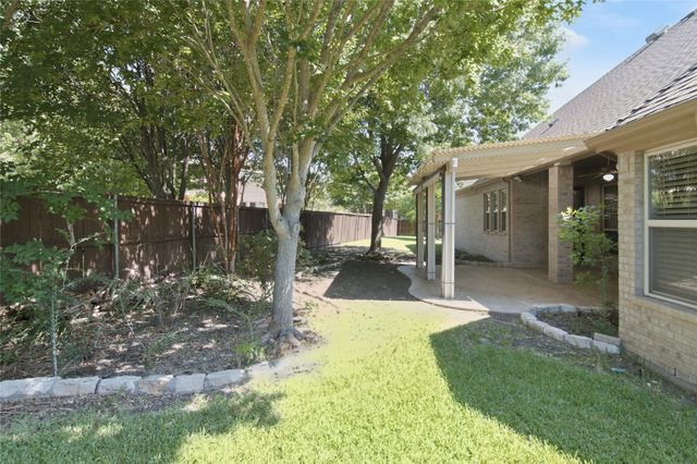 502 Lismore Drive, Mansfield, TX 76063