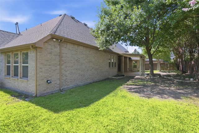 502 Lismore Drive, Mansfield, TX 76063