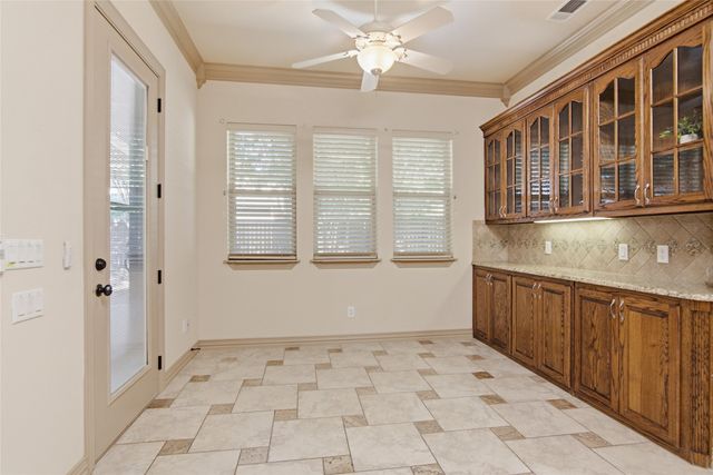 502 Lismore Drive, Mansfield, TX 76063