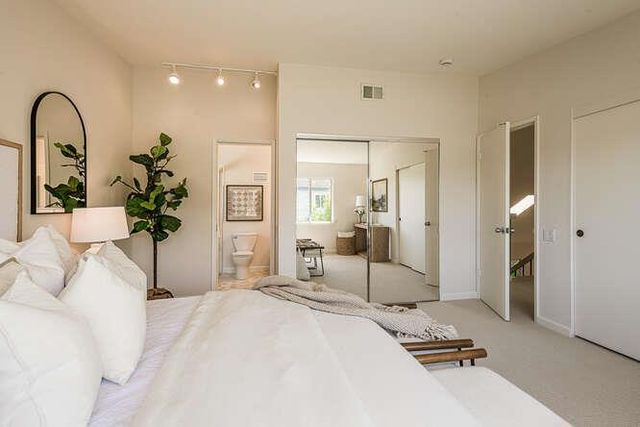 532 Anchor Circle, Redwood City, CA 94065