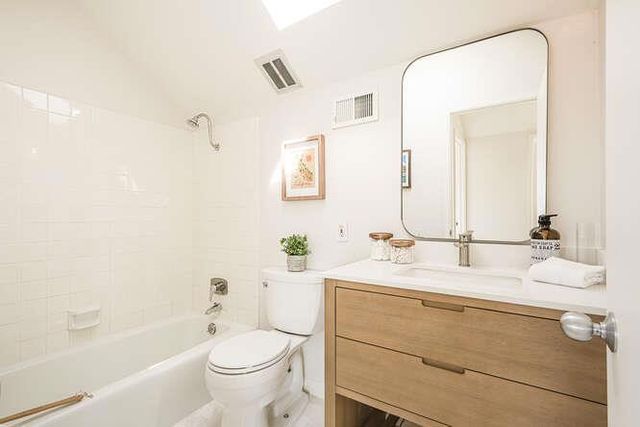 532 Anchor Circle, Redwood City, CA 94065