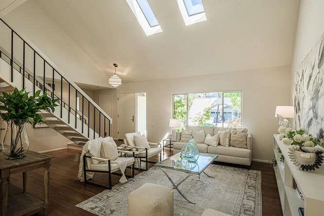 532 Anchor Circle, Redwood City, CA 94065