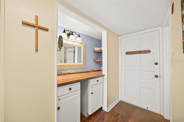 601 N MCDONALD STREET 2, Mount Dora, FL 32757